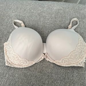 34DDD VS
